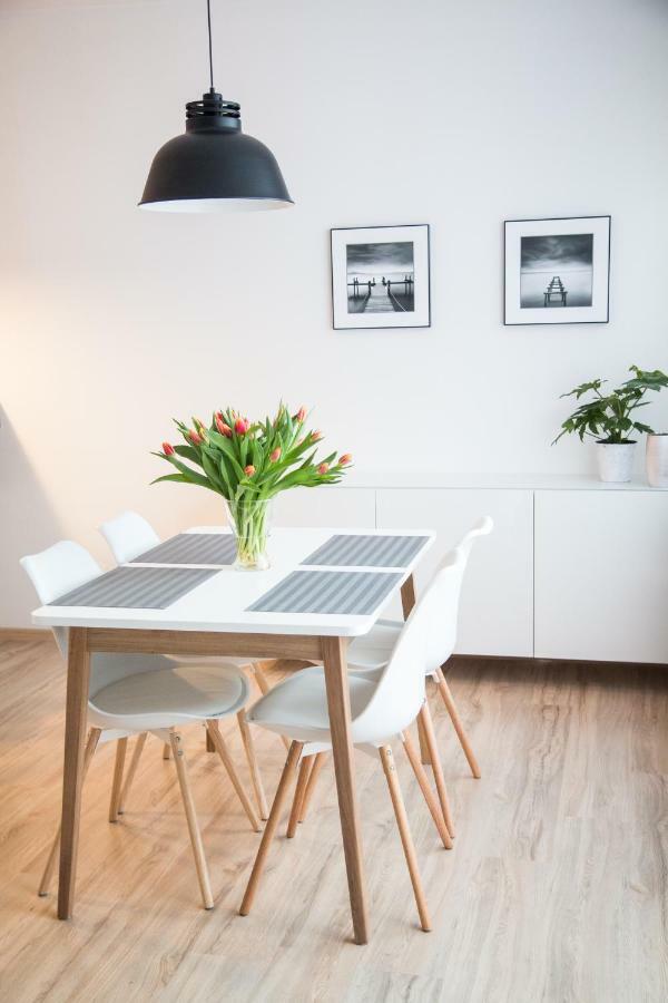 F&j Apartment *