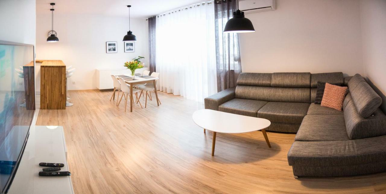 Apartment F&j Torun